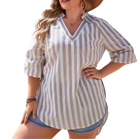 PLUS Stripe Top ☀️ - Picture 2 of 7